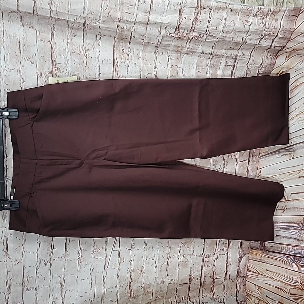 St John's bay capris pants stretch waist  12 nwt new with tags brown